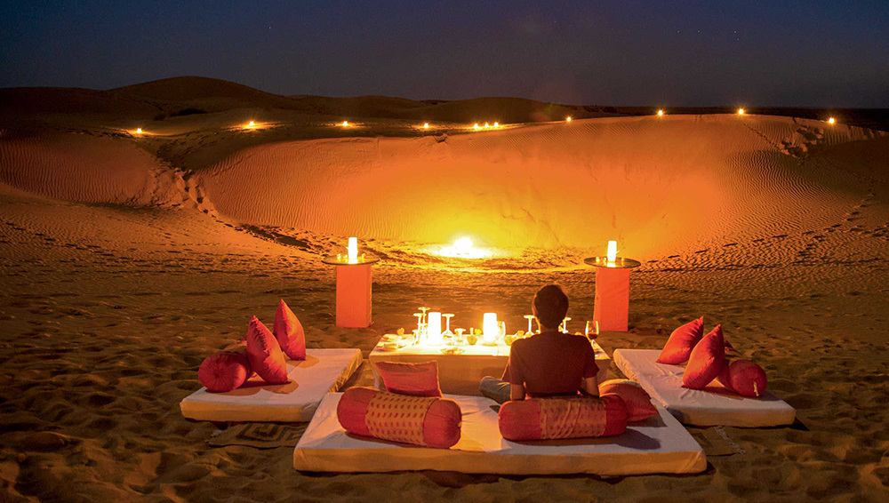 Dubai: Desert Safari with BBQ Dinner